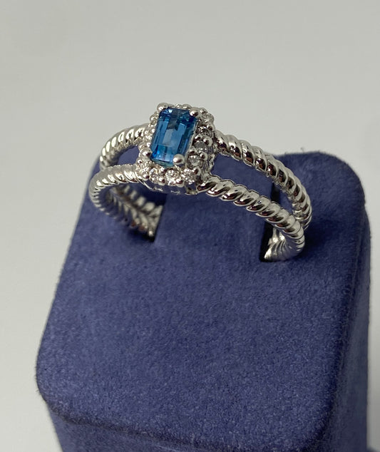 White Gold Emerald-Cut Natural Aquamarine and Diamond Ring