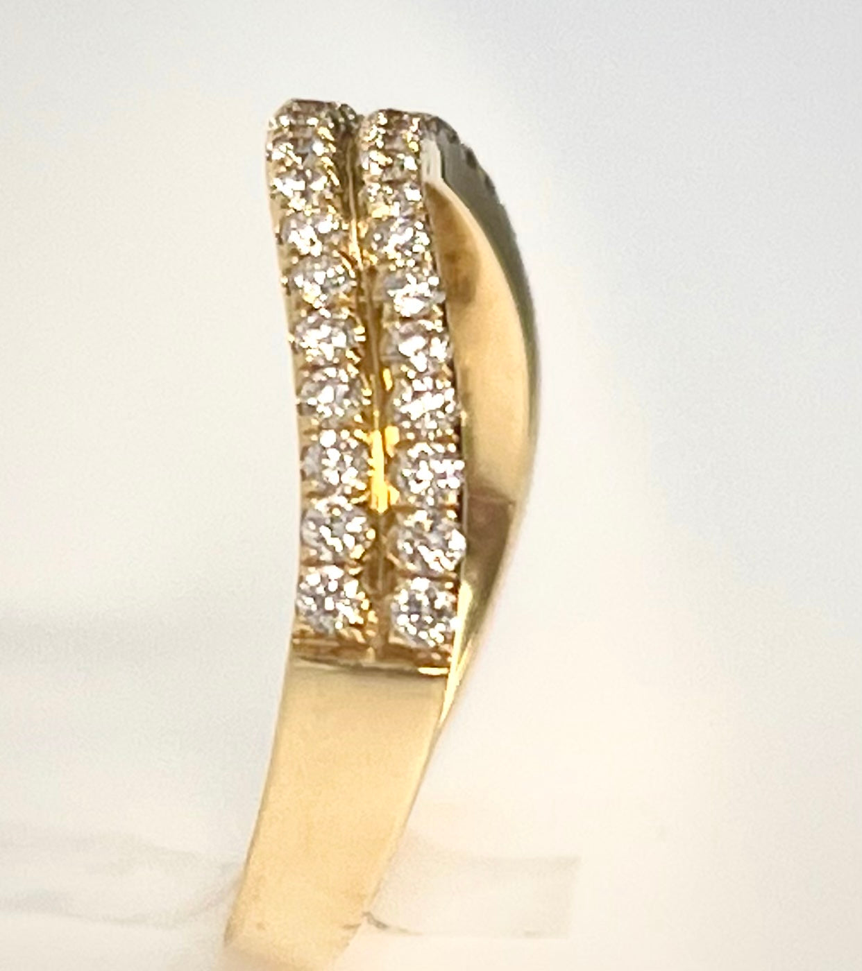 Diamond ring