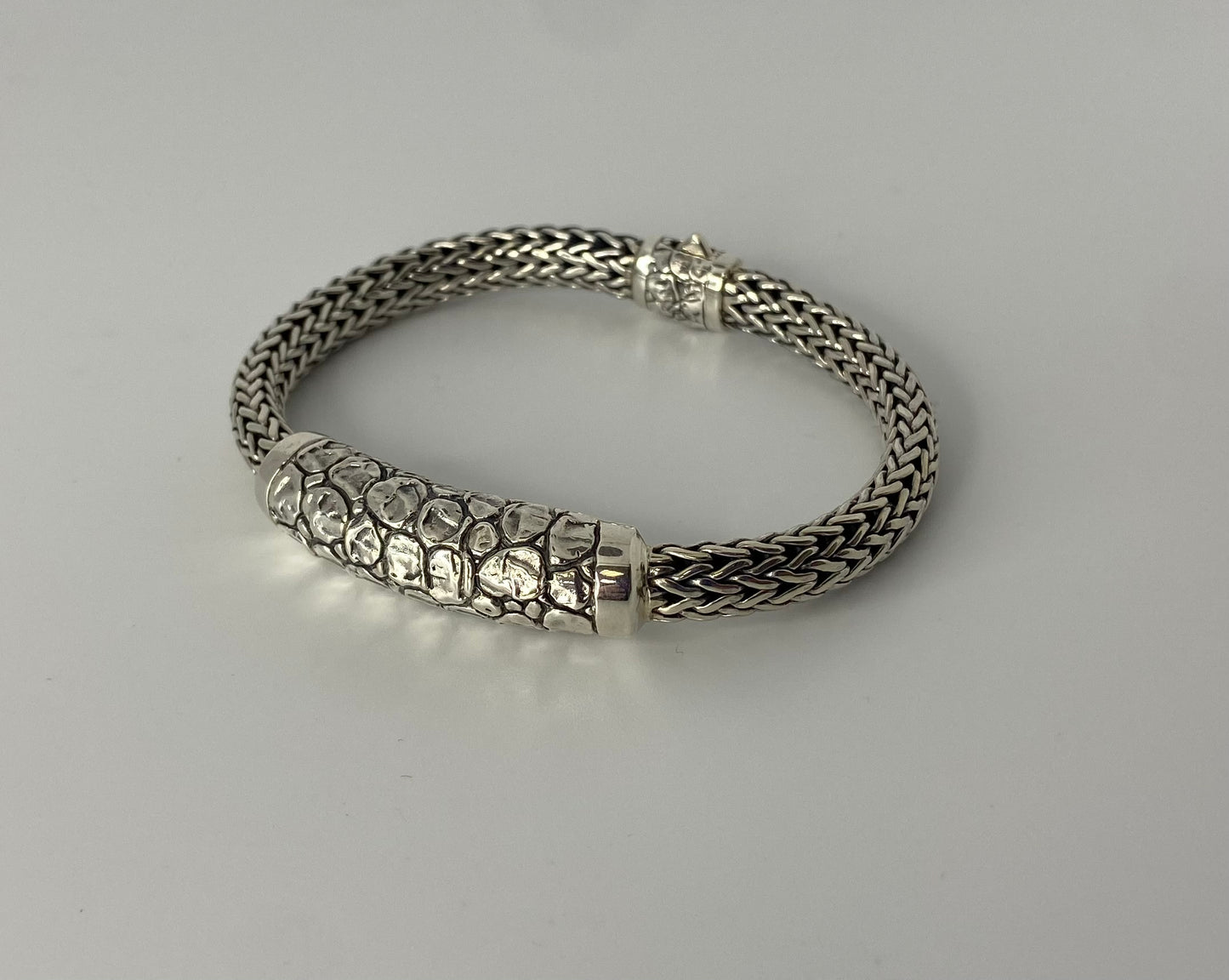 Silver Bracelet with Crocodile Motif