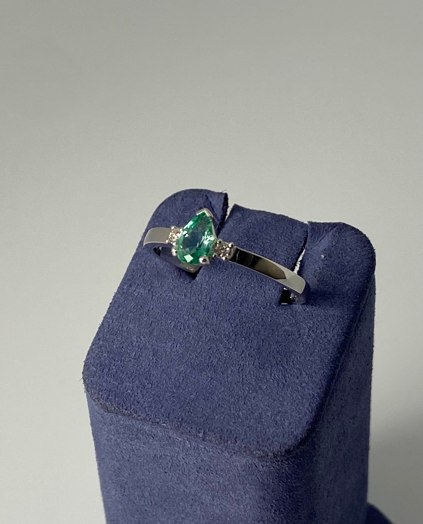 White Gold Pear Shape Natural Emerald and Diamond Ring
